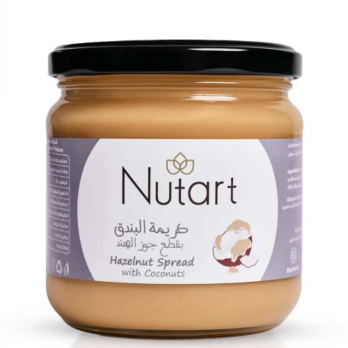 Hazelnut spread with coconut pieces