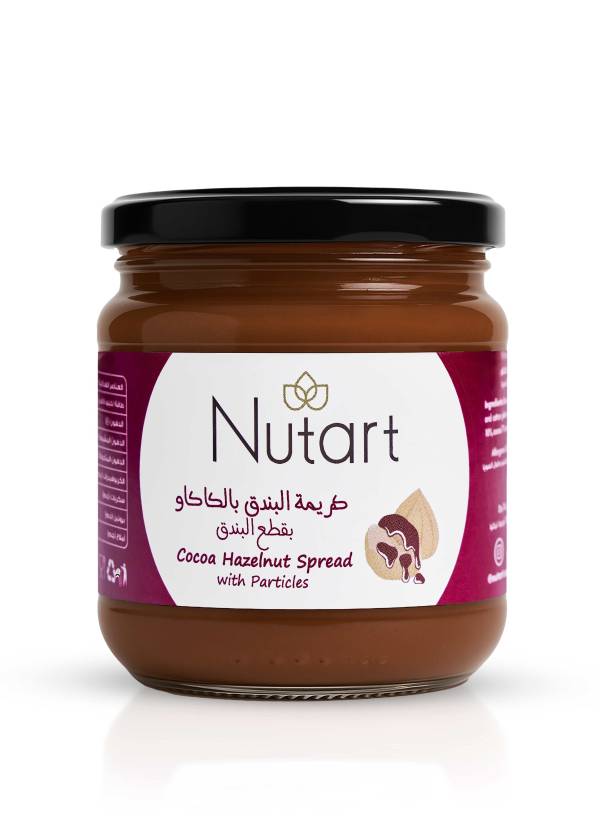 hazelnut cocoa spread with hazelnut pieces
